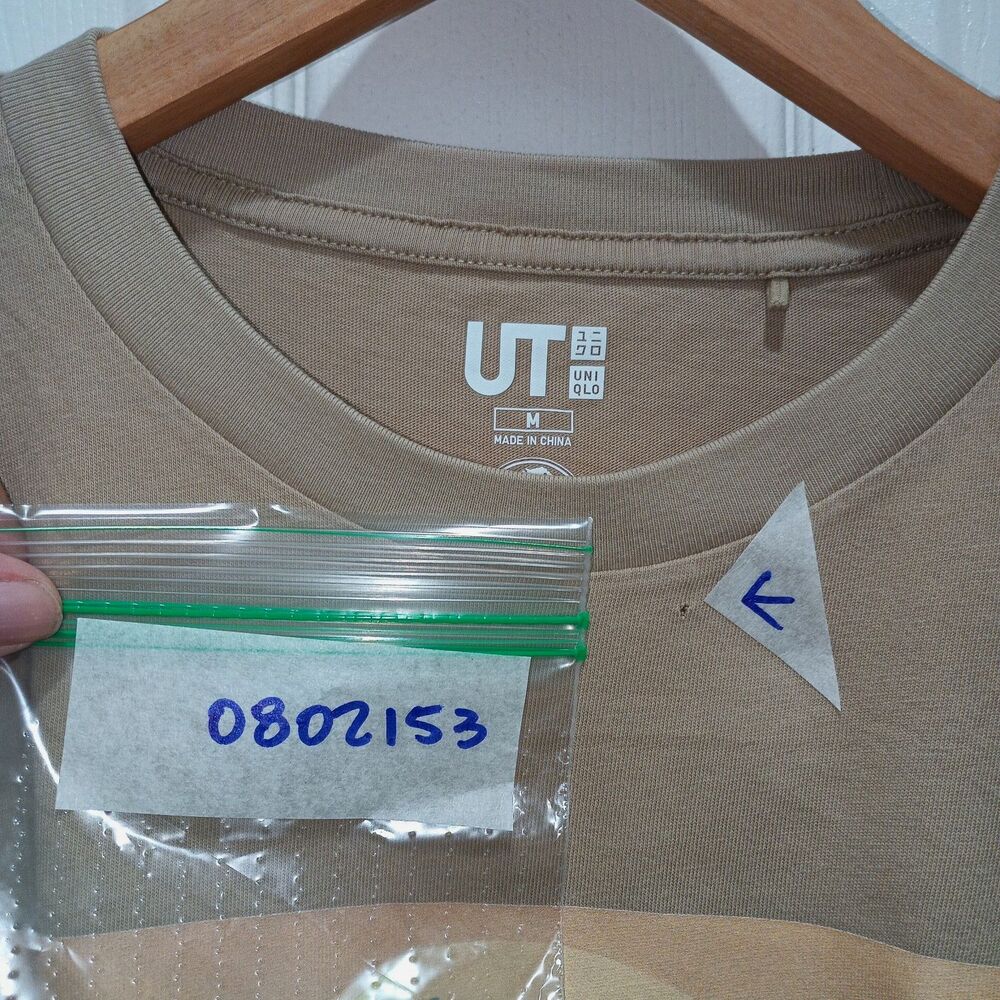 Uniqlo UT Jurassic World Hajime Sorayama Robot Stegosaurus T Shirt Men M
